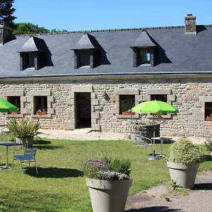  Casa vacanze Domaine De Lesvaniel Francia